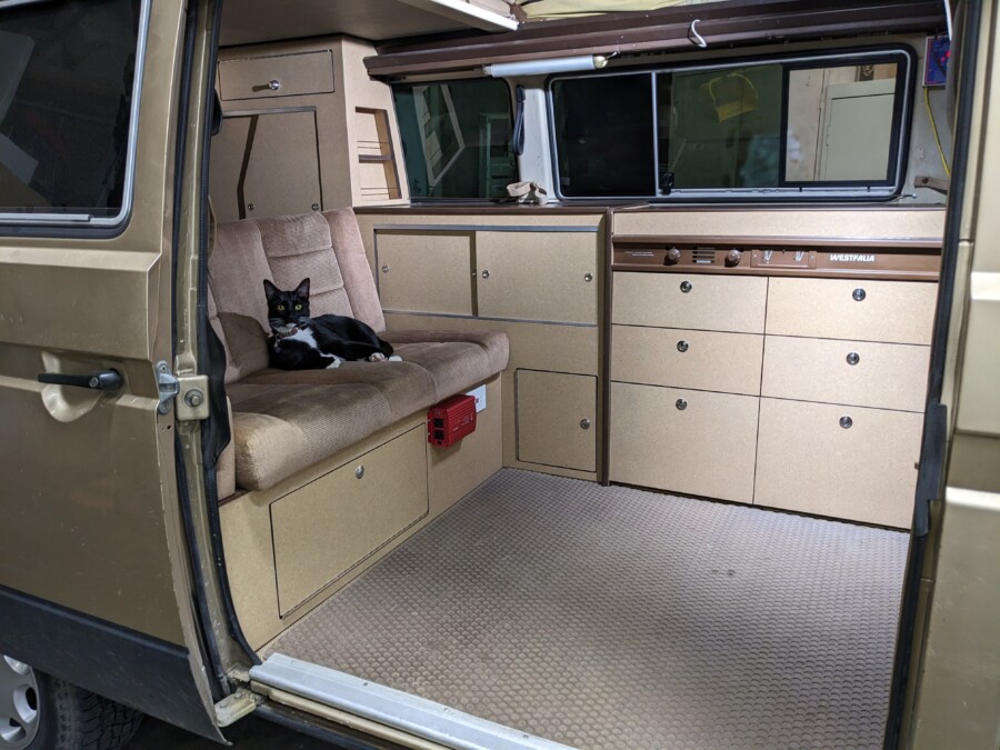 Vanagon Custom Interiors - Image 22